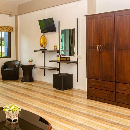 Allstar Guesthouse Карон Экстерьер фото