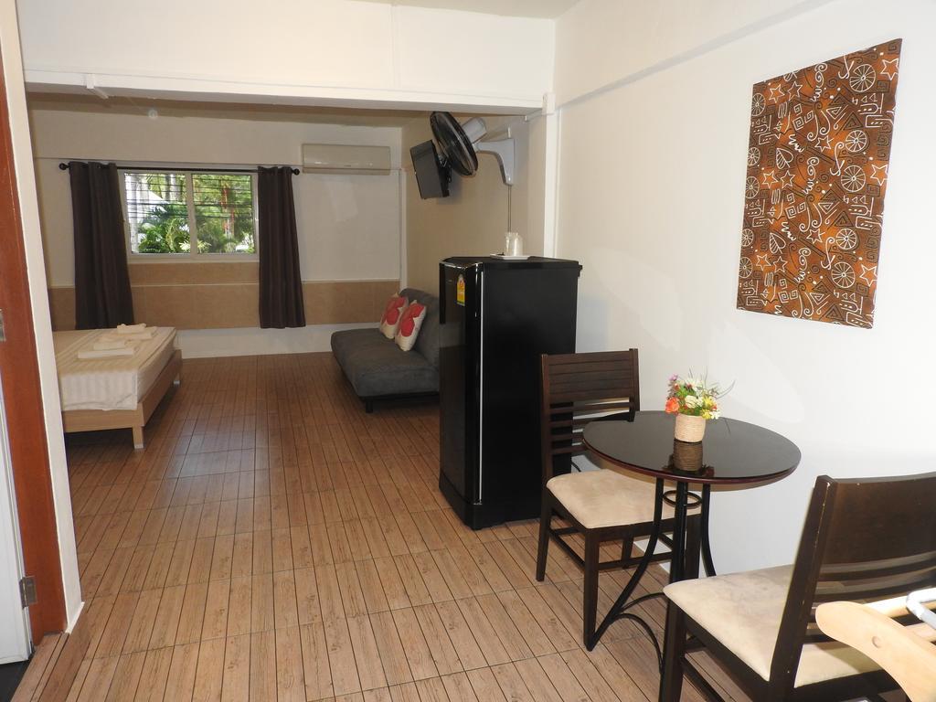 Allstar Guesthouse Карон Экстерьер фото