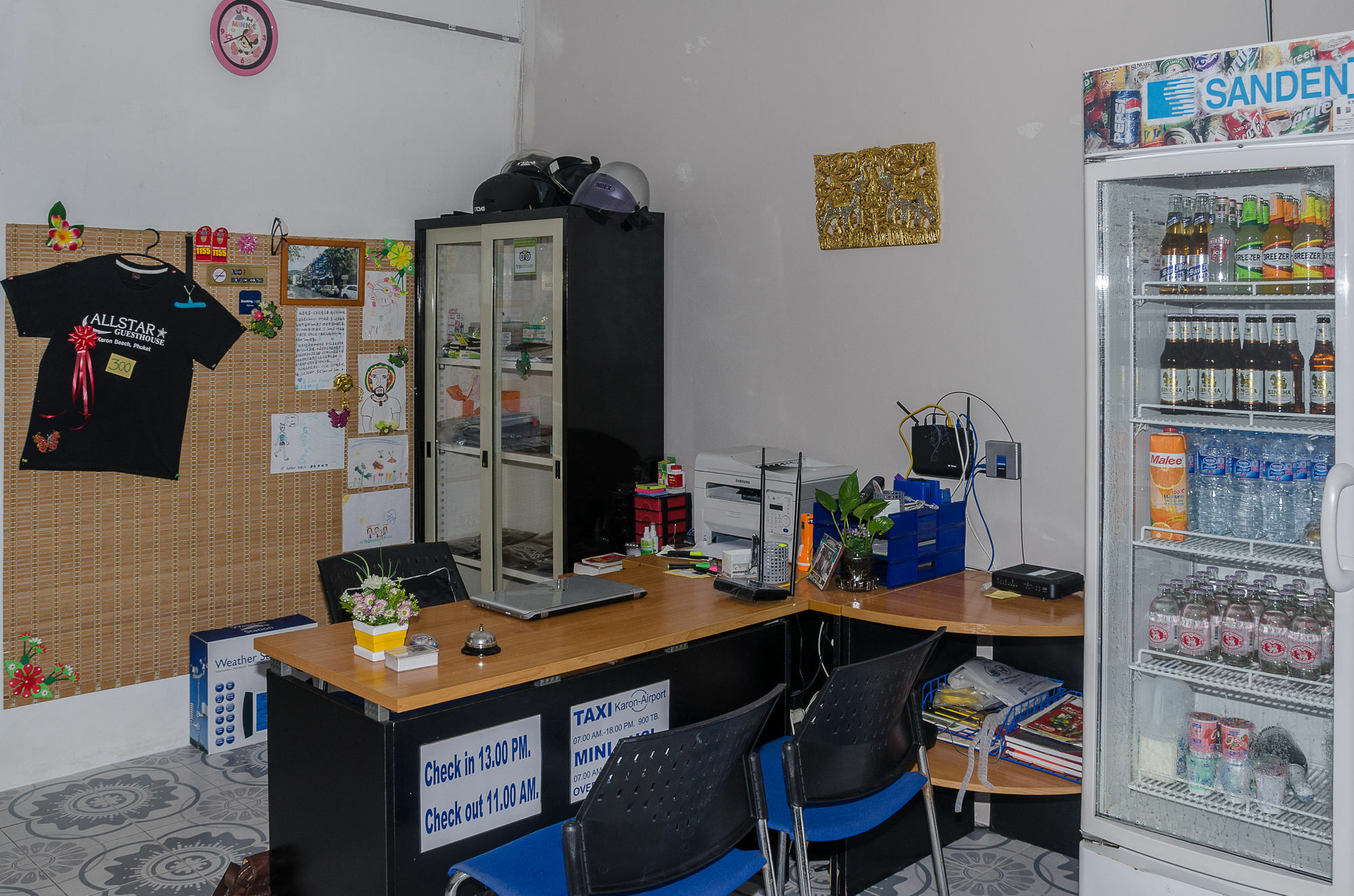Allstar Guesthouse Карон Экстерьер фото