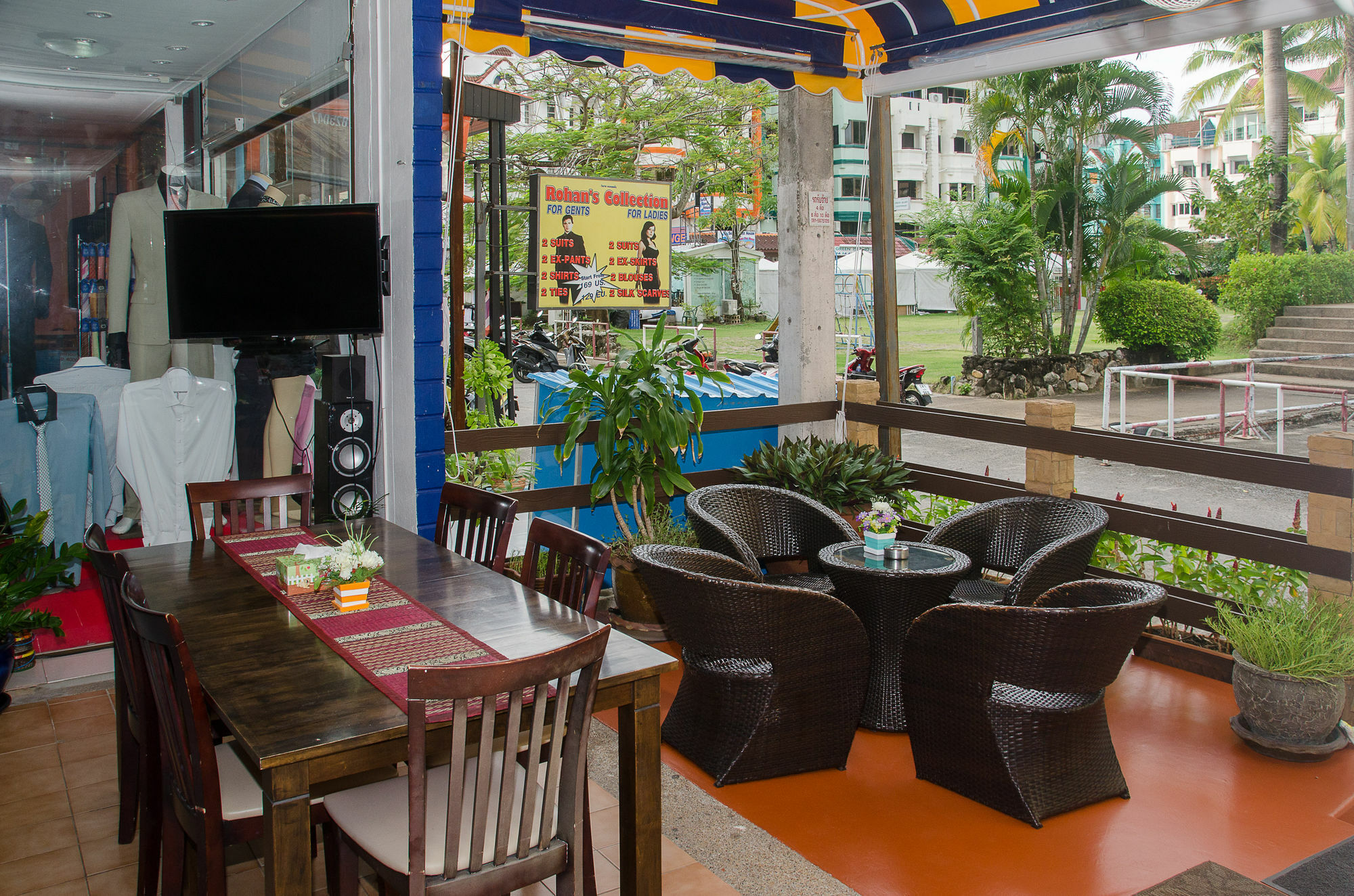 Allstar Guesthouse Карон Экстерьер фото