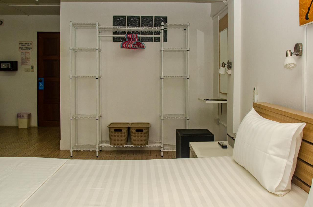 Allstar Guesthouse Карон Экстерьер фото