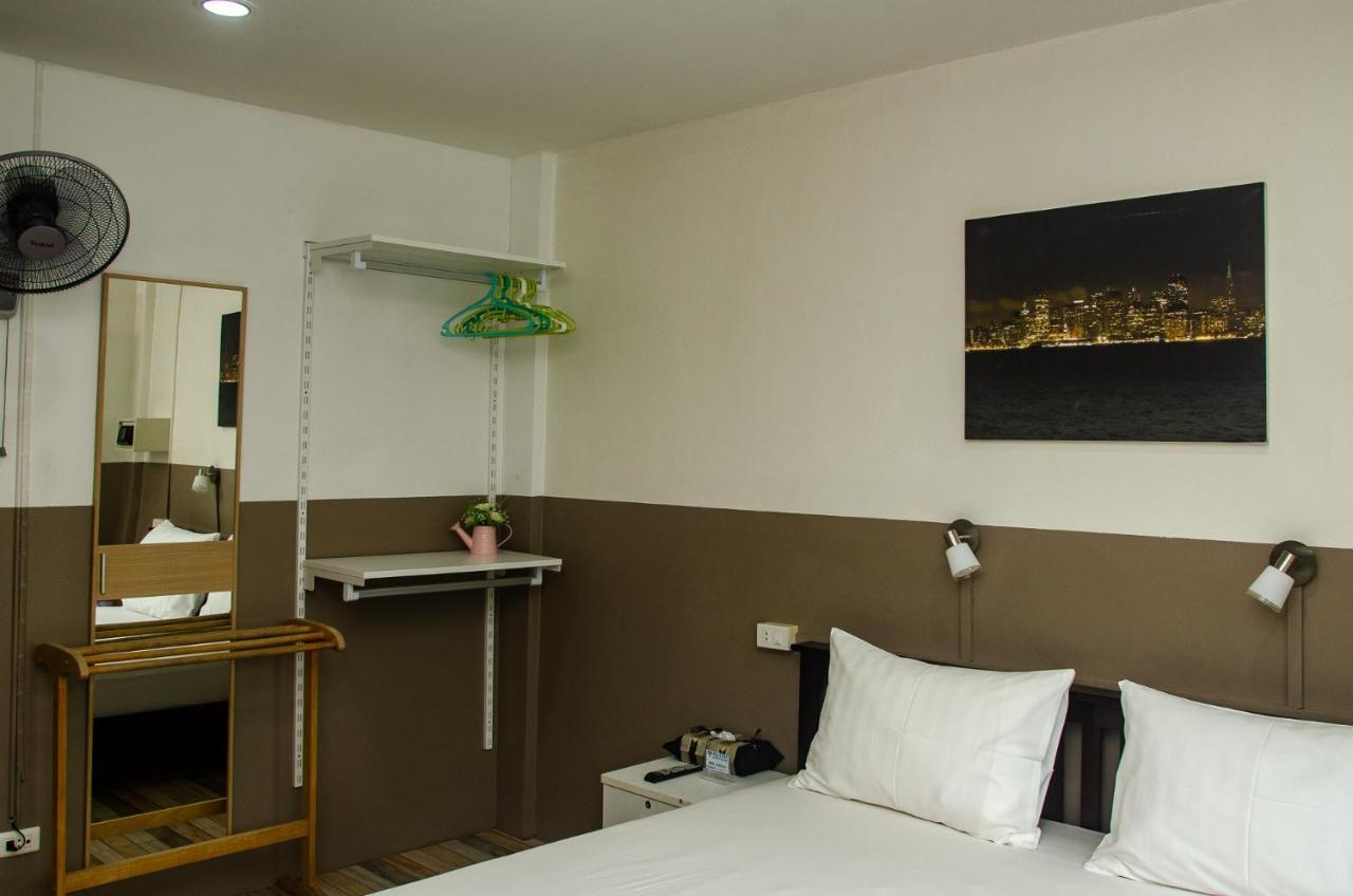 Allstar Guesthouse Карон Экстерьер фото