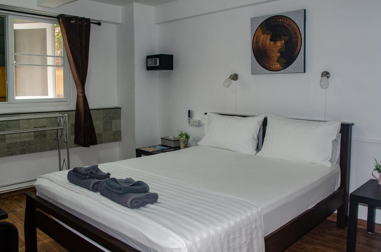 Allstar Guesthouse Карон Экстерьер фото