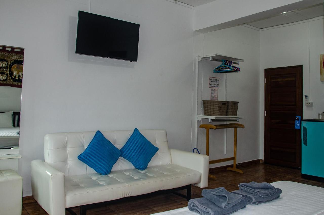 Allstar Guesthouse Карон Экстерьер фото